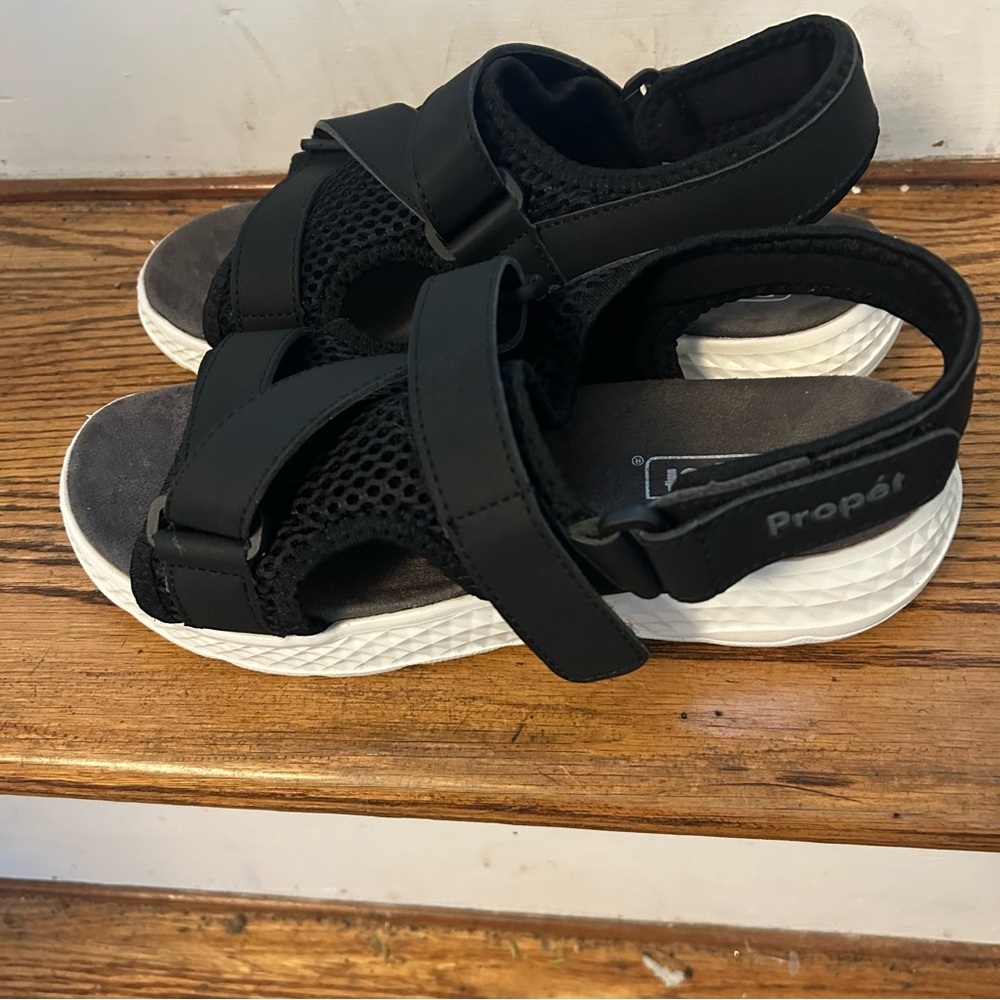 Propet TravelActiv Sport Sandals Black Women’s 7.5 NWOT Comfort Adjustable - Picture 5 of 8